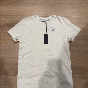Babaton wirth Cream T-Shirt
